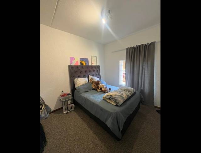 2 BEDROOM PROPERTY TO RENT IN GLENHAZEL